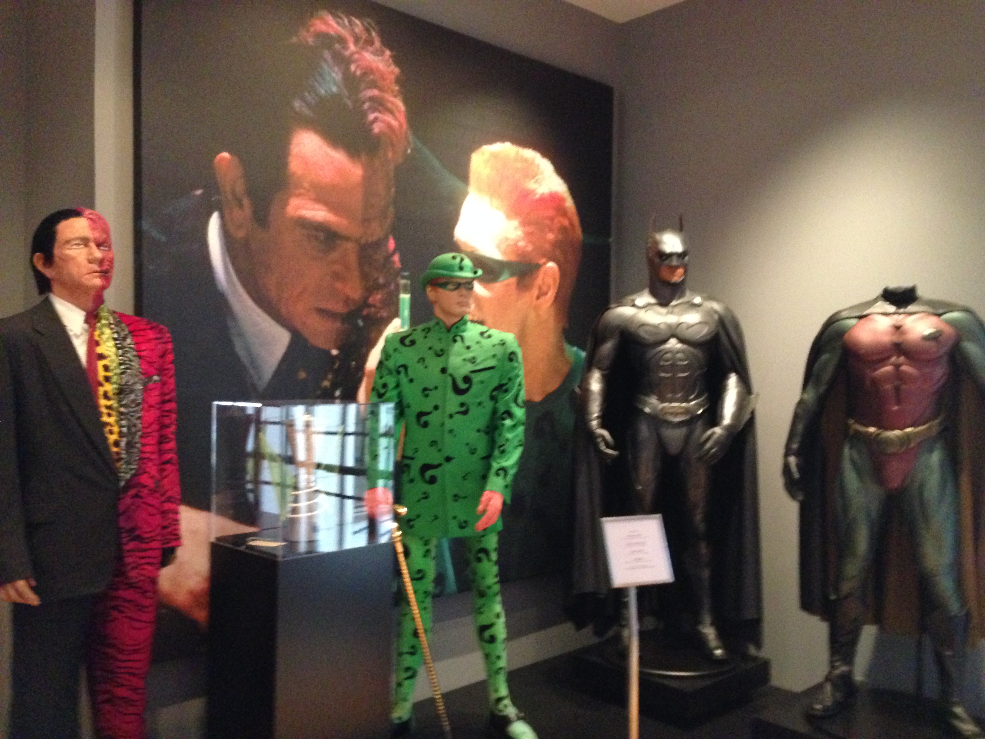 Tbu Exclusive Report On Warner Bros Vip Studio Tour Batman Exhibit